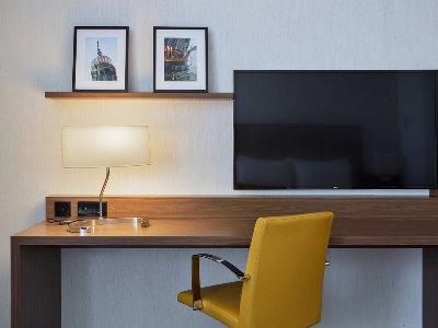 Courtyard By Marriott Wiesbaden-nordenstadt Hotel 4*